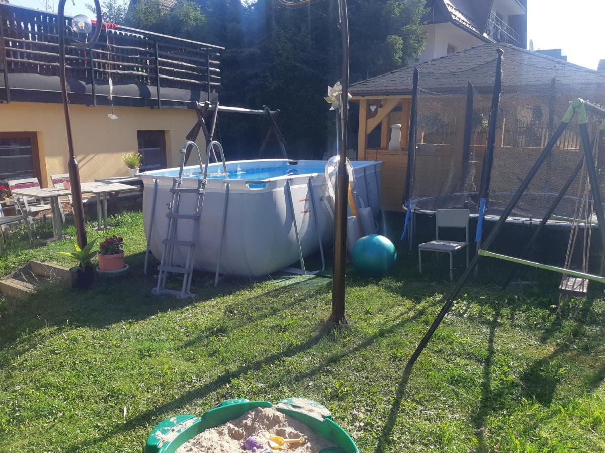 Apartamenty I Pokoje Goscinne Nowita Zakopane Kültér fotó
