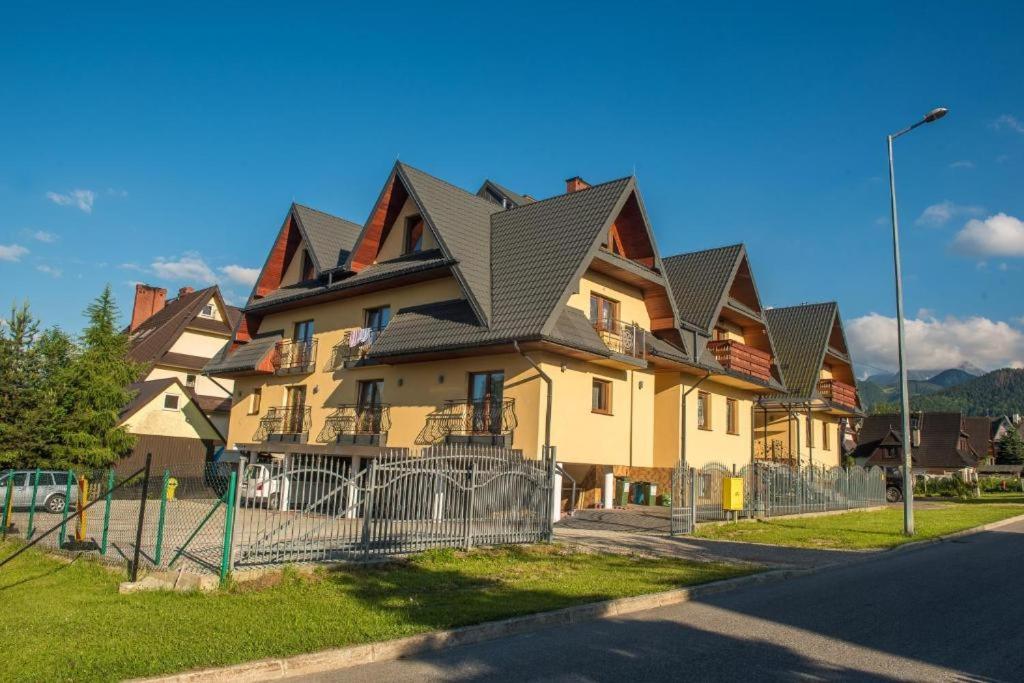 Apartamenty I Pokoje Goscinne Nowita Zakopane Kültér fotó