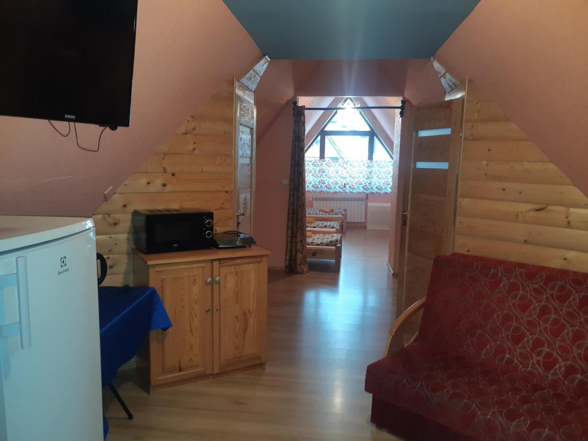 Apartamenty I Pokoje Goscinne Nowita Zakopane Kültér fotó