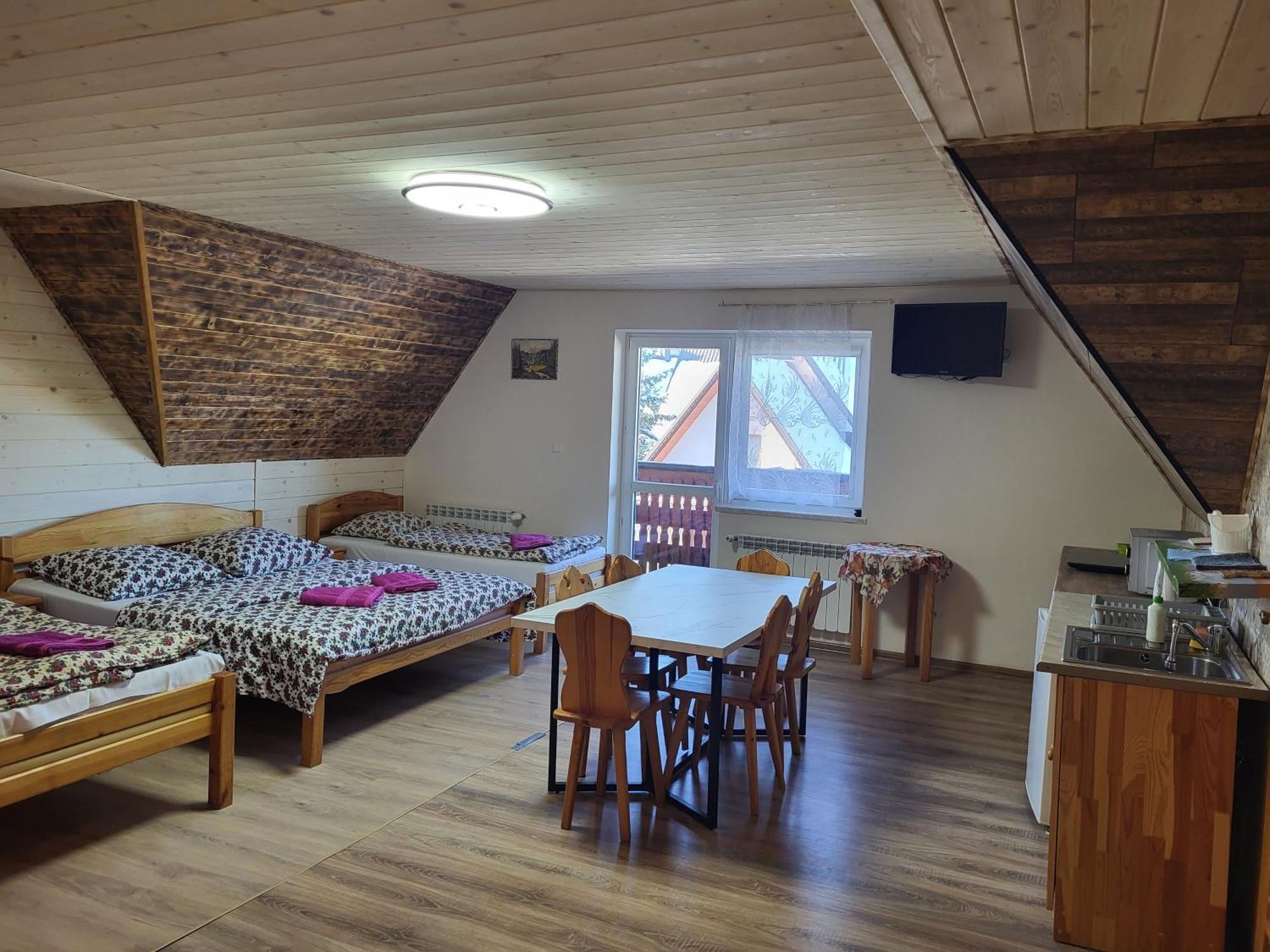 Apartamenty I Pokoje Goscinne Nowita Zakopane Kültér fotó