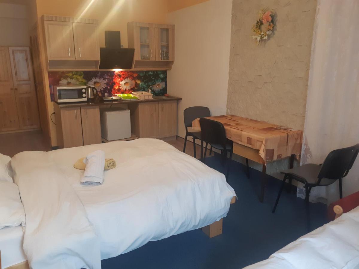 Apartamenty I Pokoje Goscinne Nowita Zakopane Kültér fotó